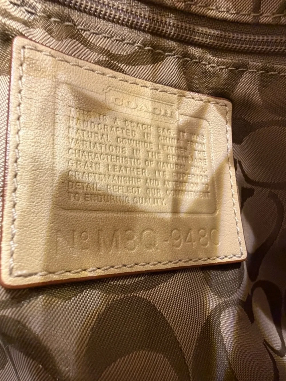 Vintage Coach Y2K Leather SoHo Shoulder Bag with Buckle Detail - Picture 14 of 15